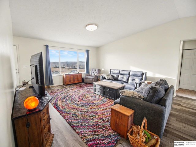 20201 NW 68th Street, Raymond, NE 68428