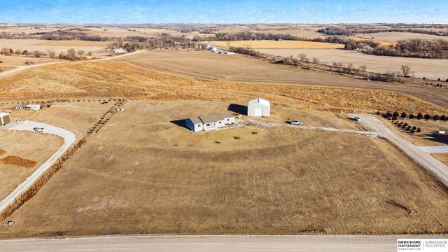 20201 NW 68th Street, Raymond, NE 68428