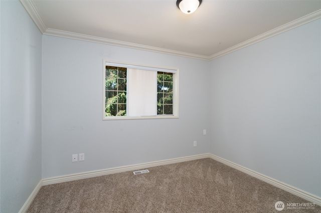 2003 Woodridge Avenue, Mount Vernon, WA 98273
