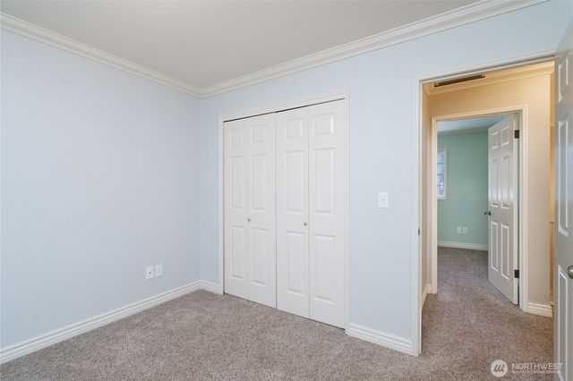2003 Woodridge Avenue, Mount Vernon, WA 98273