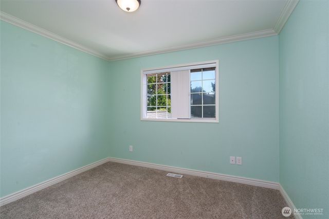 2003 Woodridge Avenue, Mount Vernon, WA 98273