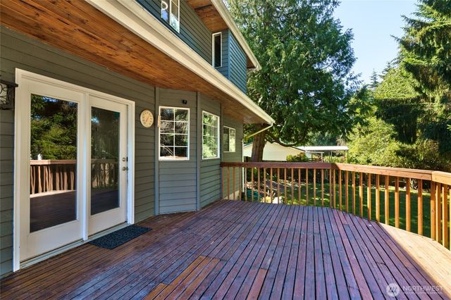 2003 Woodridge Avenue, Mount Vernon, WA 98273