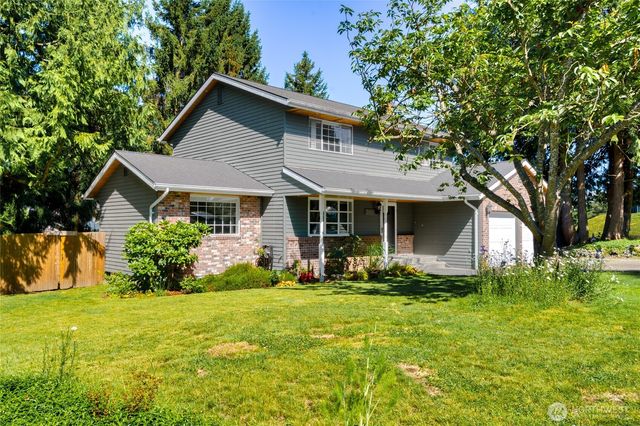 2003 Woodridge Avenue, Mount Vernon, WA 98273