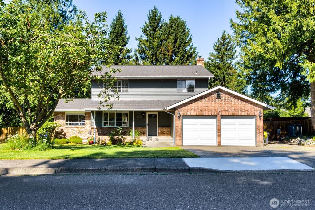 2003 Woodridge Avenue, Mount Vernon, WA 98273