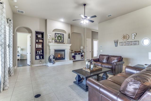 1907 Lindaver, San Antonio, TX 78260