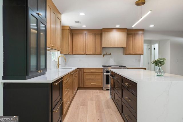 4955 Powers Ferry Road, Atlanta, GA 30327