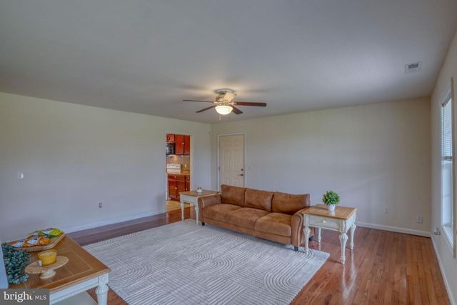 5926 MT HOLLY RD, East New Market, MD 21631