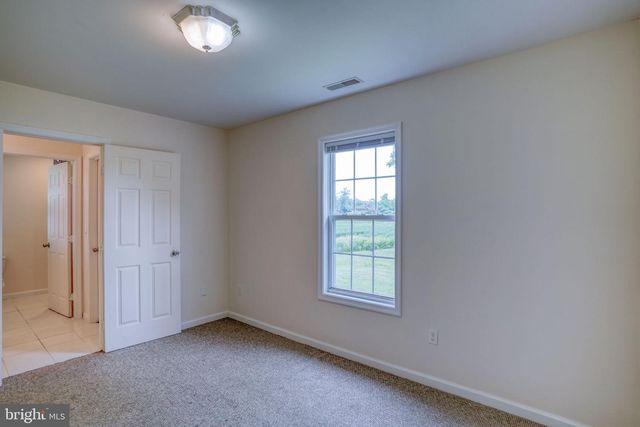 5926 MT HOLLY RD, East New Market, MD 21631