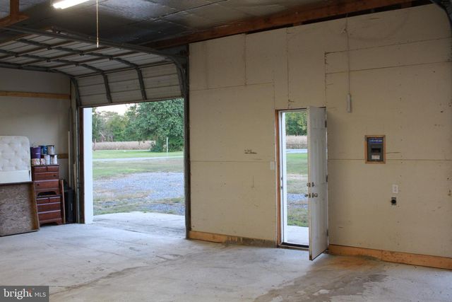 5926 MT HOLLY RD, East New Market, MD 21631