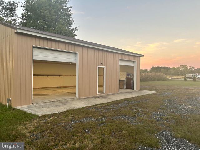 5926 MT HOLLY RD, East New Market, MD 21631