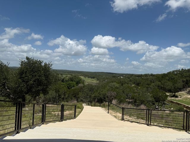 928 Enchanted View, Canyon Lake, TX 78133