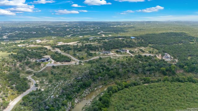 928 Enchanted View, Canyon Lake, TX 78133