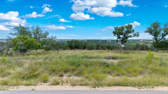 928 Enchanted View, Canyon Lake, TX 78133