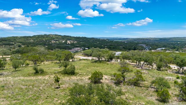928 Enchanted View, Canyon Lake, TX 78133