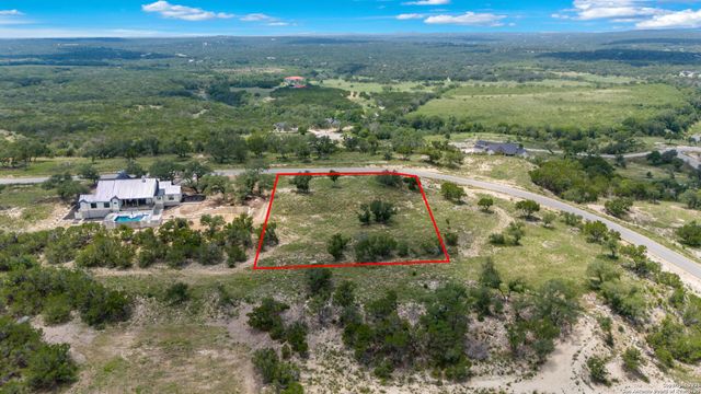 928 Enchanted View, Canyon Lake, TX 78133