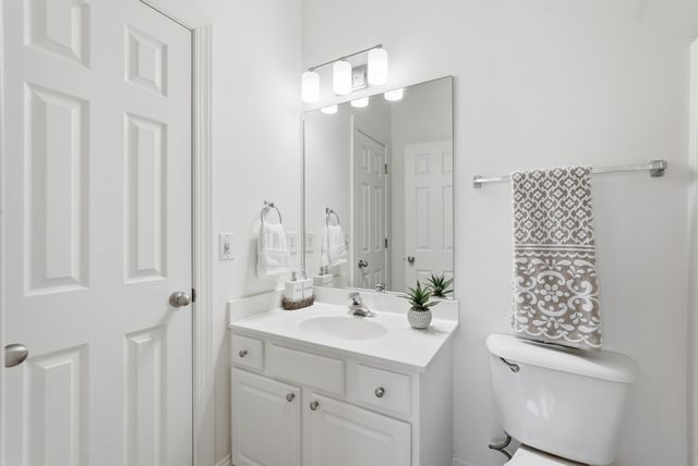 570 Brixham Park Dr, Franklin, TN 37069