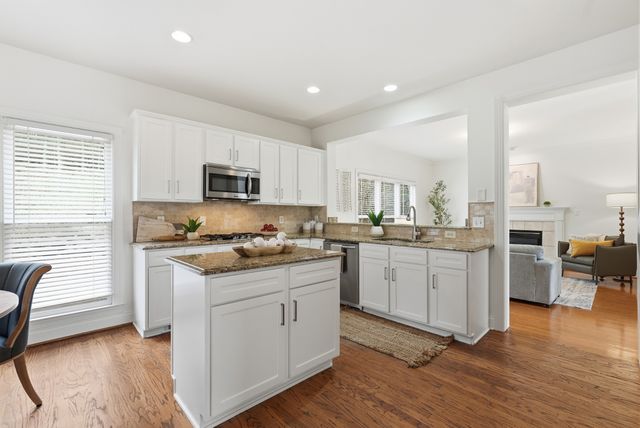 570 Brixham Park Dr, Franklin, TN 37069