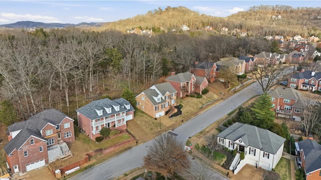 570 Brixham Park Dr, Franklin, TN 37069