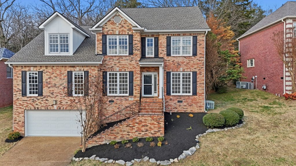570 Brixham Park Dr, Franklin, TN 37069