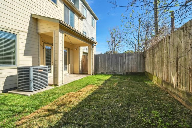 9405 Blalock Tree Court, Houston, TX 77080