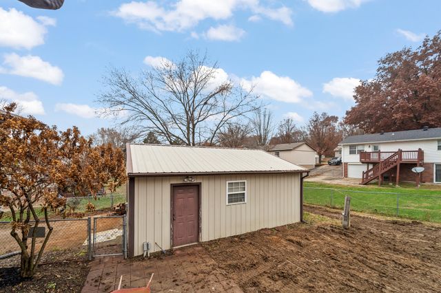 5408 BRET CT, Jefferson City, MO 65109