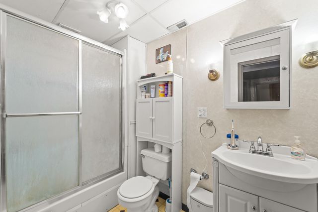 5408 BRET CT, Jefferson City, MO 65109