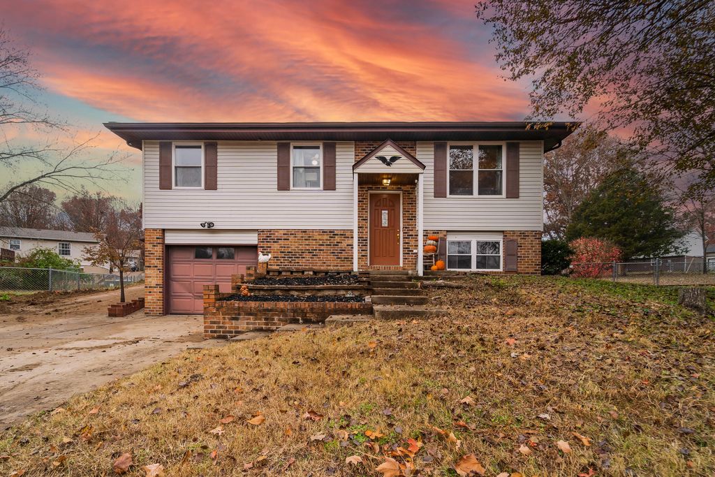 5408 BRET CT, Jefferson City, MO 65109