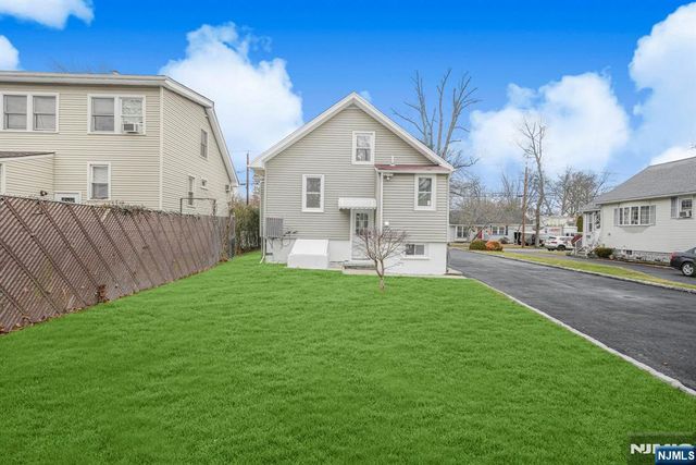 16 Grey Rock Avenue, Little Falls, NJ 07424