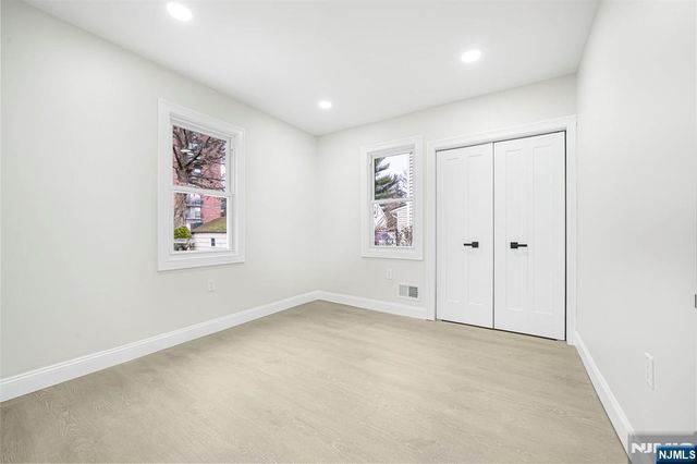 16 Grey Rock Avenue, Little Falls, NJ 07424