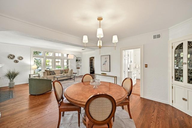 4848 N Woodburn STREET, Whitefish Bay, WI 53217