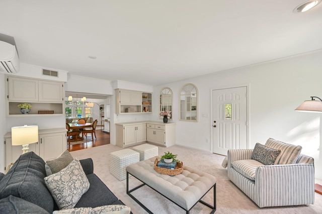 4848 N Woodburn STREET, Whitefish Bay, WI 53217