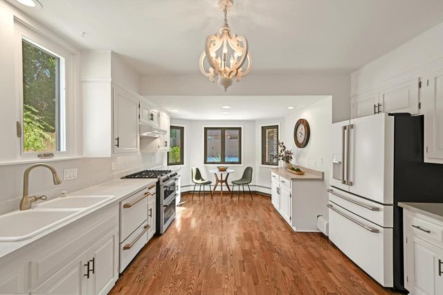 4848 N Woodburn STREET, Whitefish Bay, WI 53217