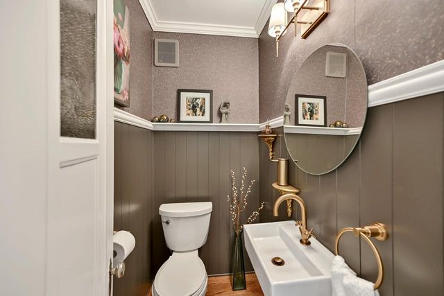 4848 N Woodburn STREET, Whitefish Bay, WI 53217