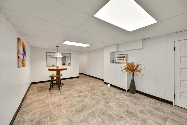 4848 N Woodburn STREET, Whitefish Bay, WI 53217