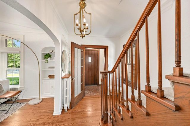 4848 N Woodburn STREET, Whitefish Bay, WI 53217
