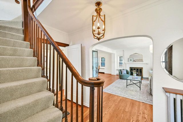 4848 N Woodburn STREET, Whitefish Bay, WI 53217