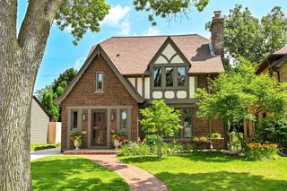 4848 N Woodburn STREET, Whitefish Bay, WI 53217