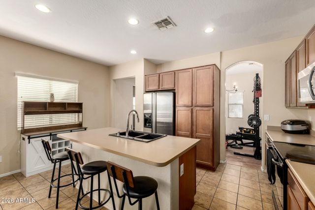 14089 W COUNTRY GABLES Drive, Surprise, AZ 85379