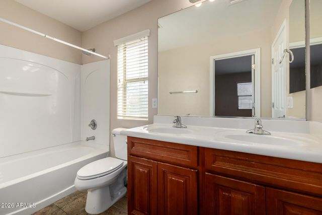 14089 W COUNTRY GABLES Drive, Surprise, AZ 85379