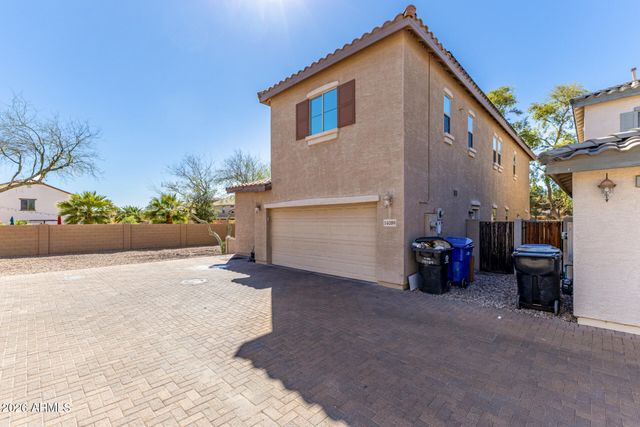 14089 W COUNTRY GABLES Drive, Surprise, AZ 85379
