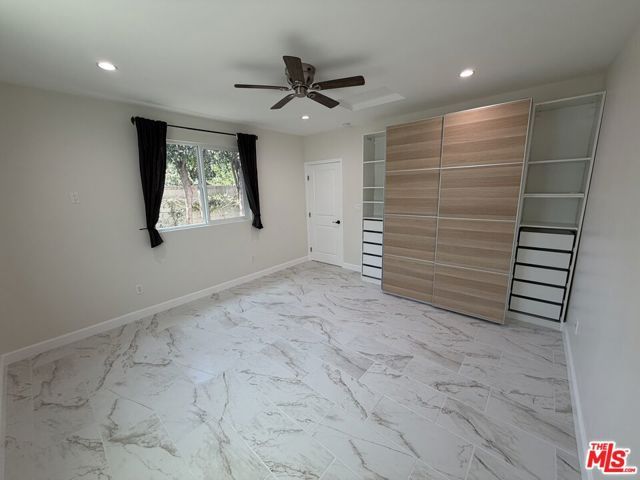 6533 Costello Avenue, Van Nuys (los Angeles), CA 91401