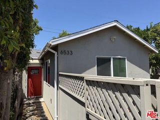 6533 Costello Avenue, Van Nuys (los Angeles), CA 91401