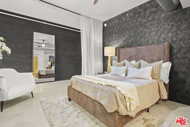 1111 S Grand Avenue 916, Los Angeles, CA 90015