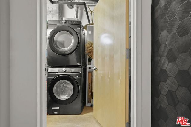 1111 S Grand Avenue 916, Los Angeles, CA 90015