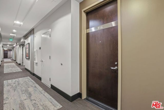 1111 S Grand Avenue 916, Los Angeles, CA 90015