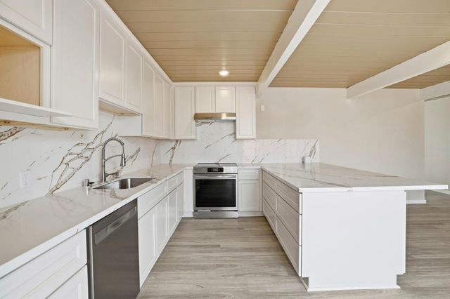 104 Eliza Court, Foster City, CA 94404