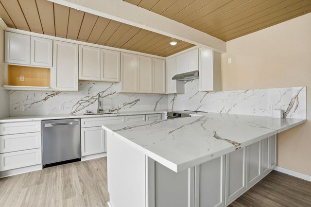 104 Eliza Court, Foster City, CA 94404