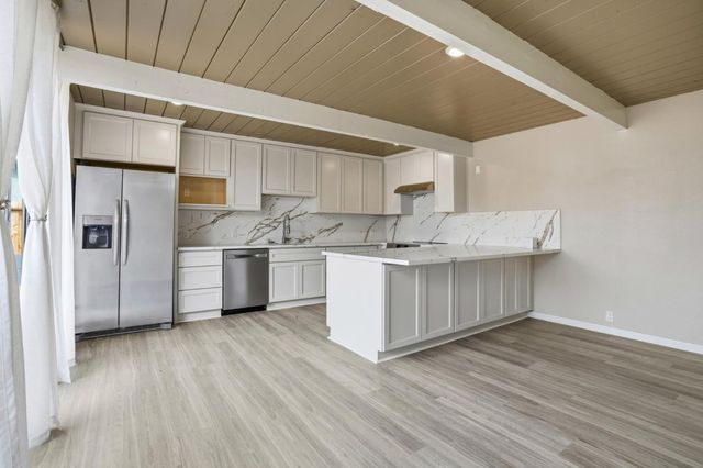 104 Eliza Court, Foster City, CA 94404