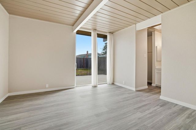 104 Eliza Court, Foster City, CA 94404