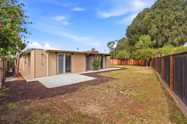 104 Eliza Court, Foster City, CA 94404